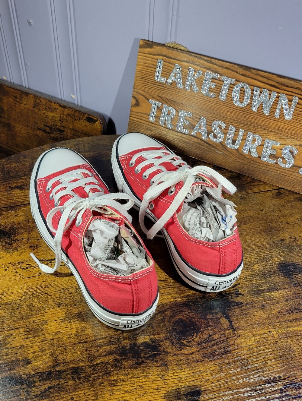 Converse Red Chuck Taylor All stars Low Top  OX sneakers with White Accents